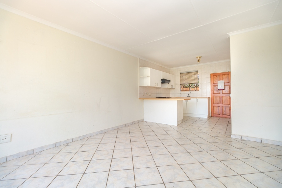 To Let 2 Bedroom Property for Rent in Radiokop Gauteng