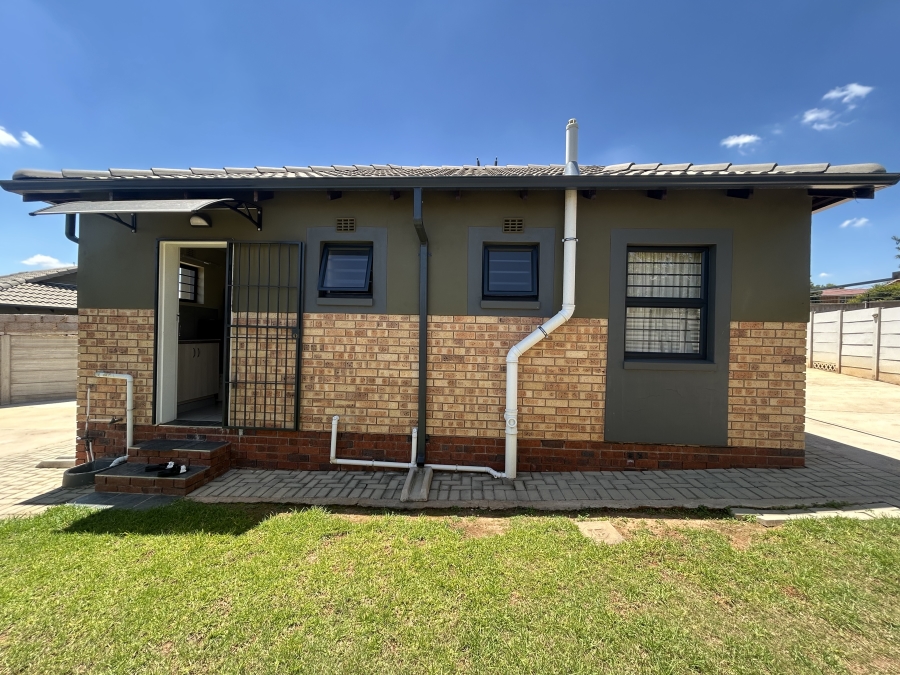 2 Bedroom Property for Sale in Mindalore Gauteng