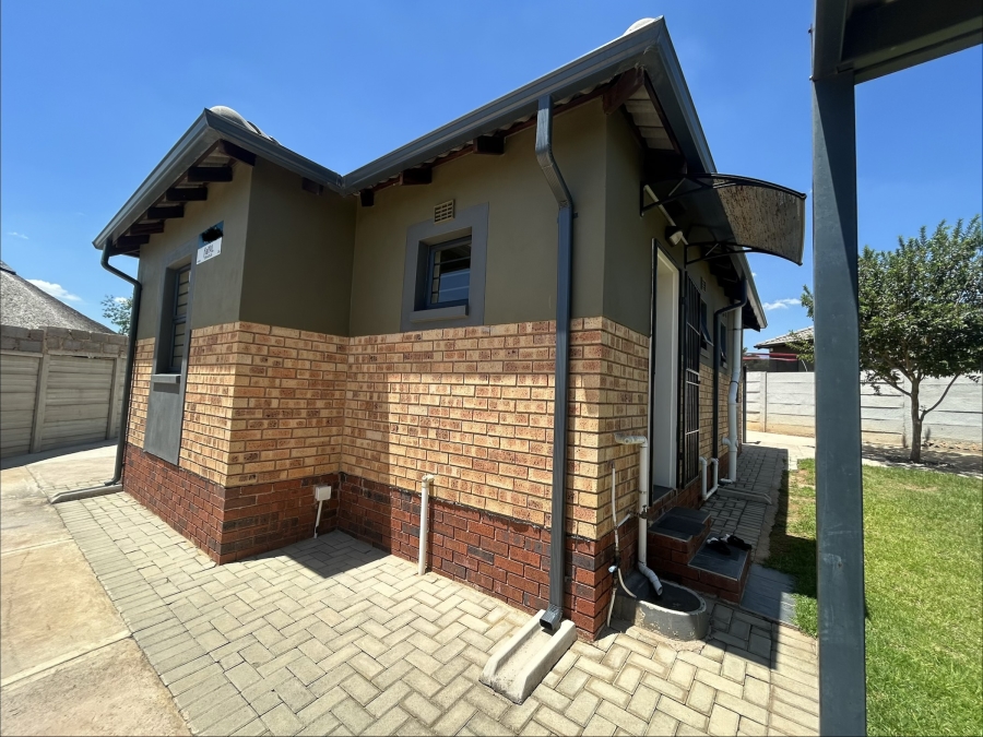 2 Bedroom Property for Sale in Mindalore Gauteng