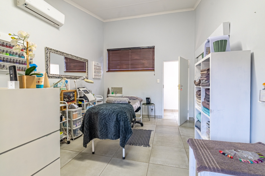 Commercial Property for Sale in Fourways Gauteng