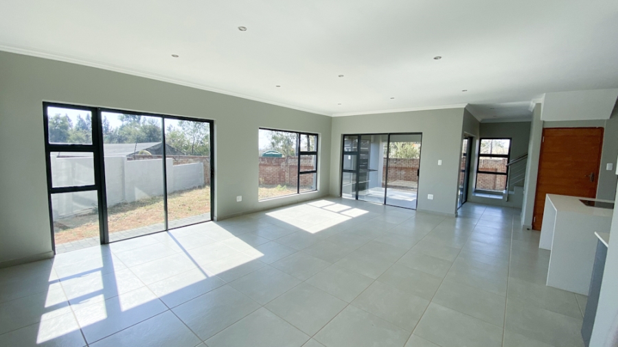 3 Bedroom Property for Sale in Roodepark Eco Estate Gauteng