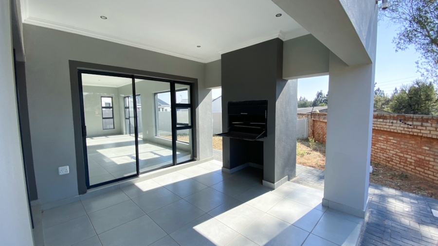 3 Bedroom Property for Sale in Roodepark Eco Estate Gauteng