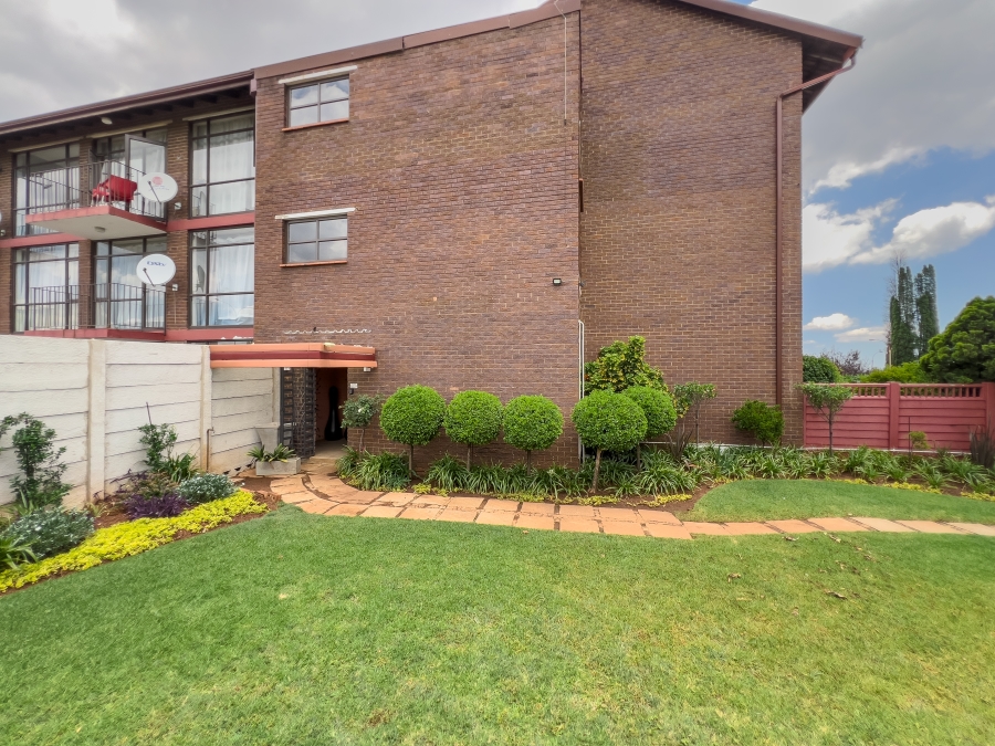 1 Bedroom Property for Sale in Croydon Gauteng
