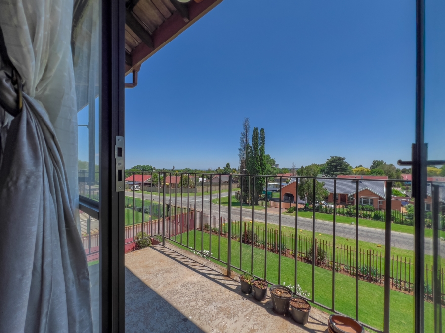 1 Bedroom Property for Sale in Croydon Gauteng