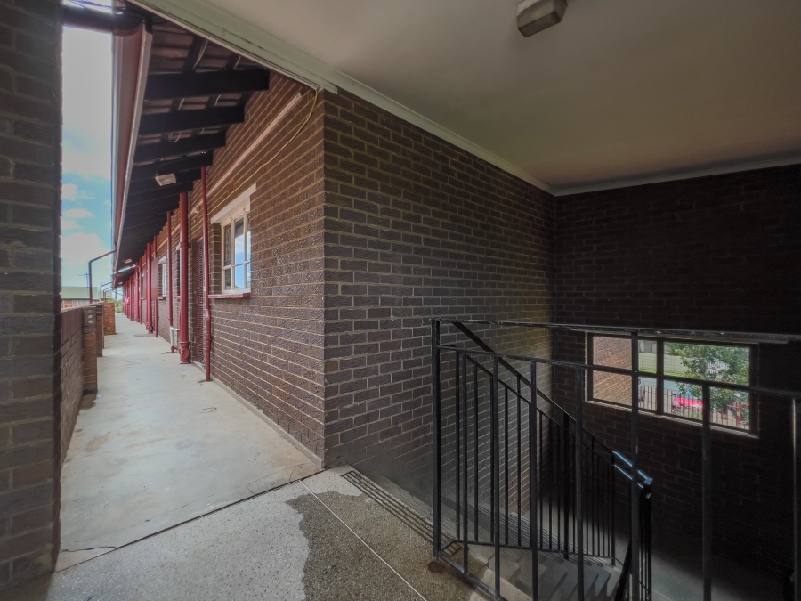 1 Bedroom Property for Sale in Croydon Gauteng