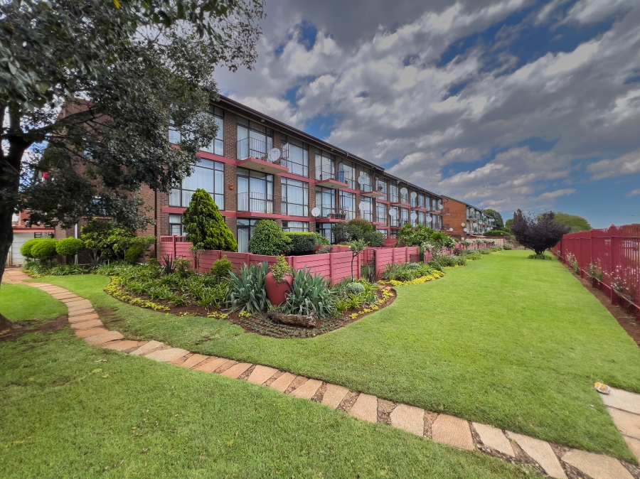 1 Bedroom Property for Sale in Croydon Gauteng