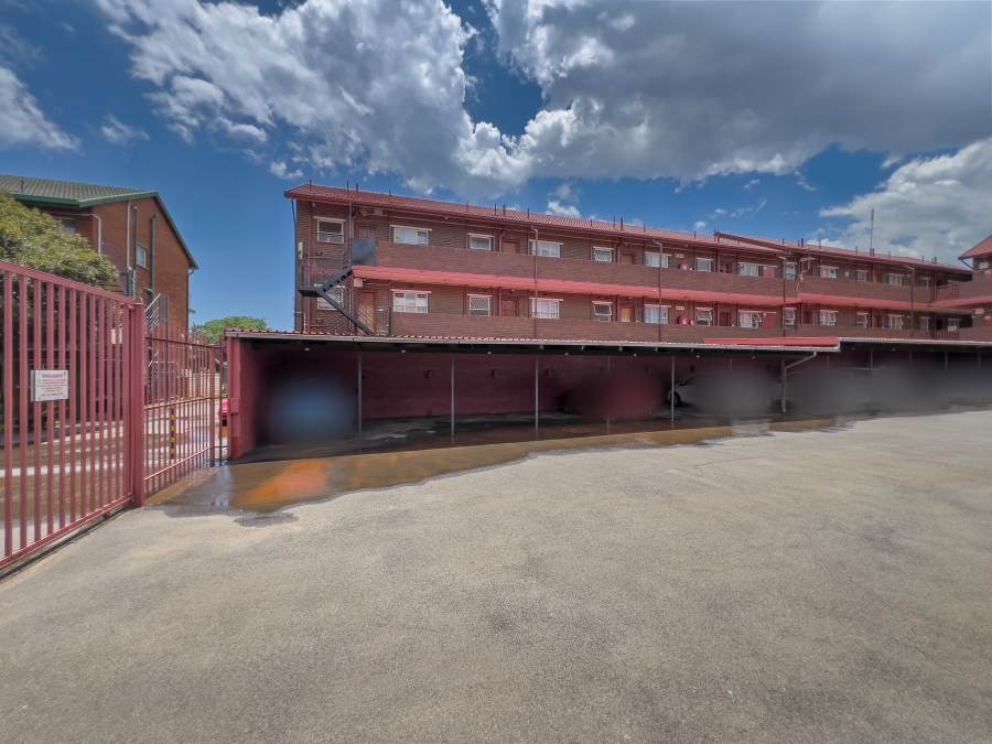 1 Bedroom Property for Sale in Croydon Gauteng