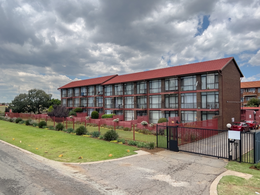 1 Bedroom Property for Sale in Croydon Gauteng