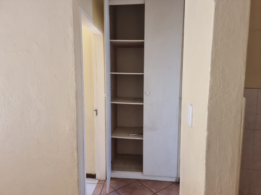 To Let 2 Bedroom Property for Rent in Honeydew Gauteng