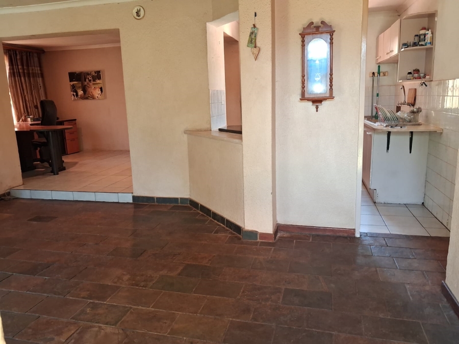 4 Bedroom Property for Sale in Allens Nek Gauteng