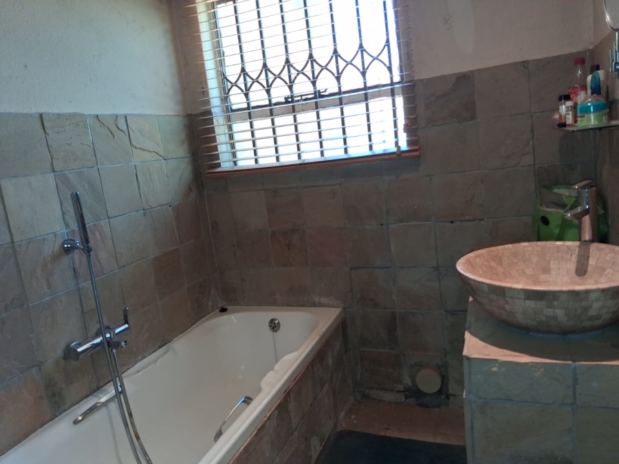 4 Bedroom Property for Sale in Allens Nek Gauteng