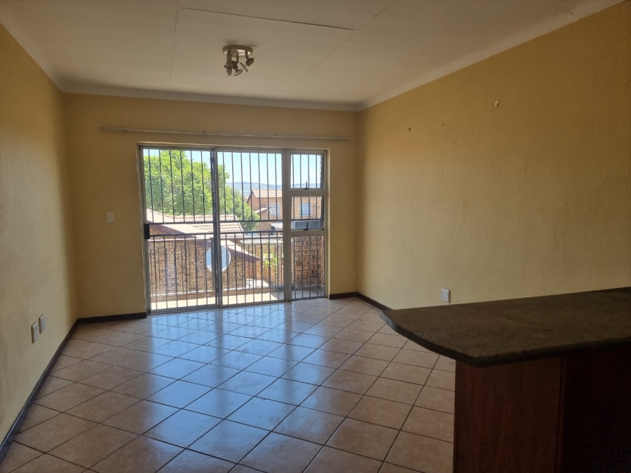 To Let 2 Bedroom Property for Rent in Honeydew Grove Gauteng