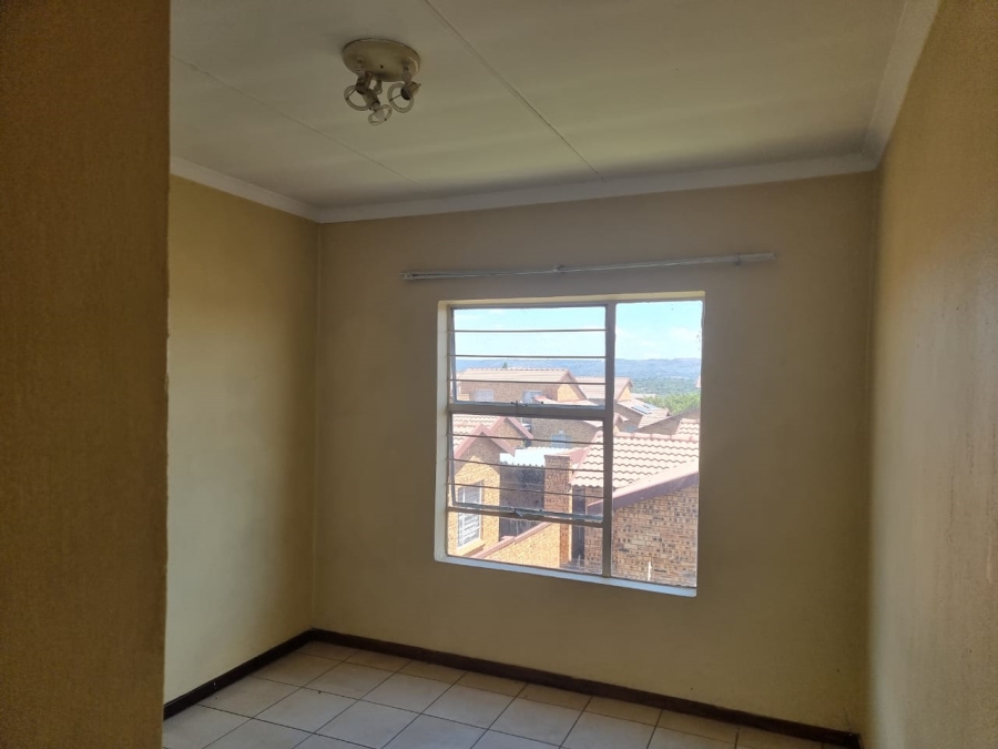 To Let 2 Bedroom Property for Rent in Honeydew Grove Gauteng