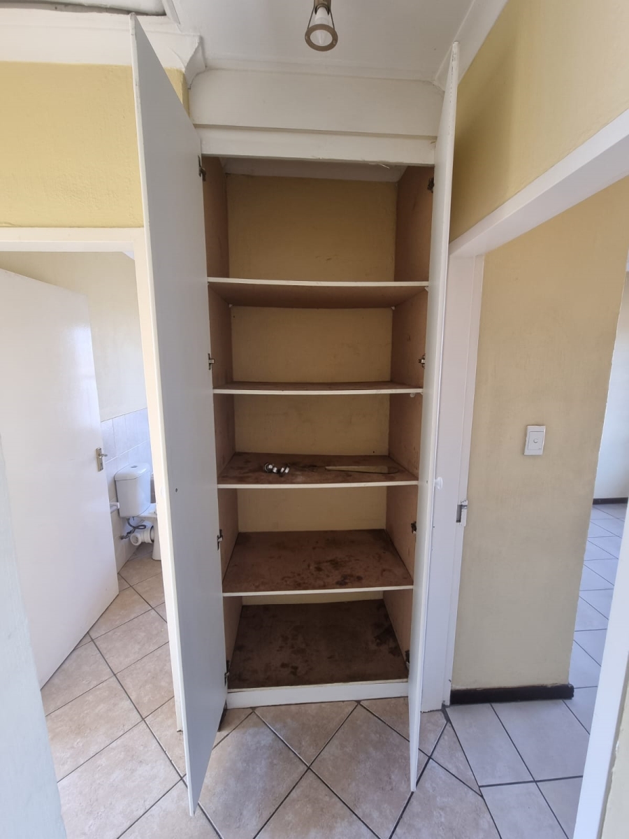 To Let 2 Bedroom Property for Rent in Honeydew Grove Gauteng