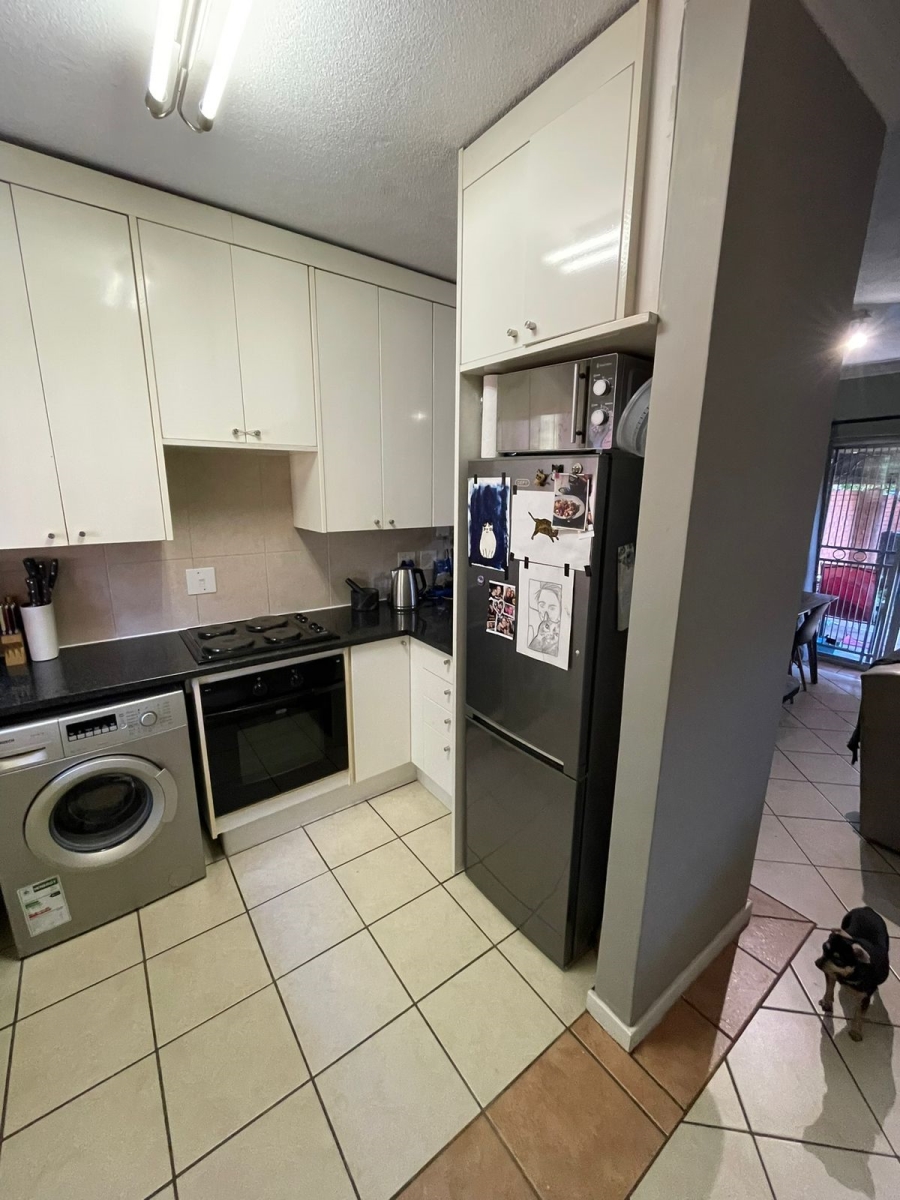 2 Bedroom Property for Sale in Eco Park Gauteng