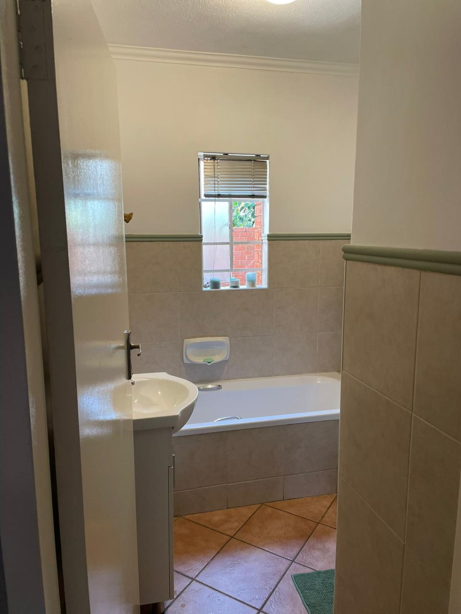 2 Bedroom Property for Sale in Eco Park Gauteng