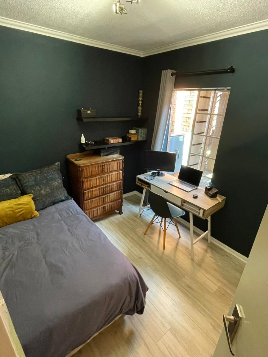 2 Bedroom Property for Sale in Eco Park Gauteng