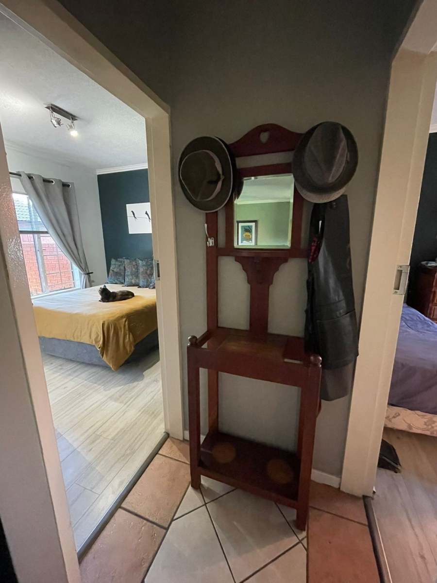 2 Bedroom Property for Sale in Eco Park Gauteng