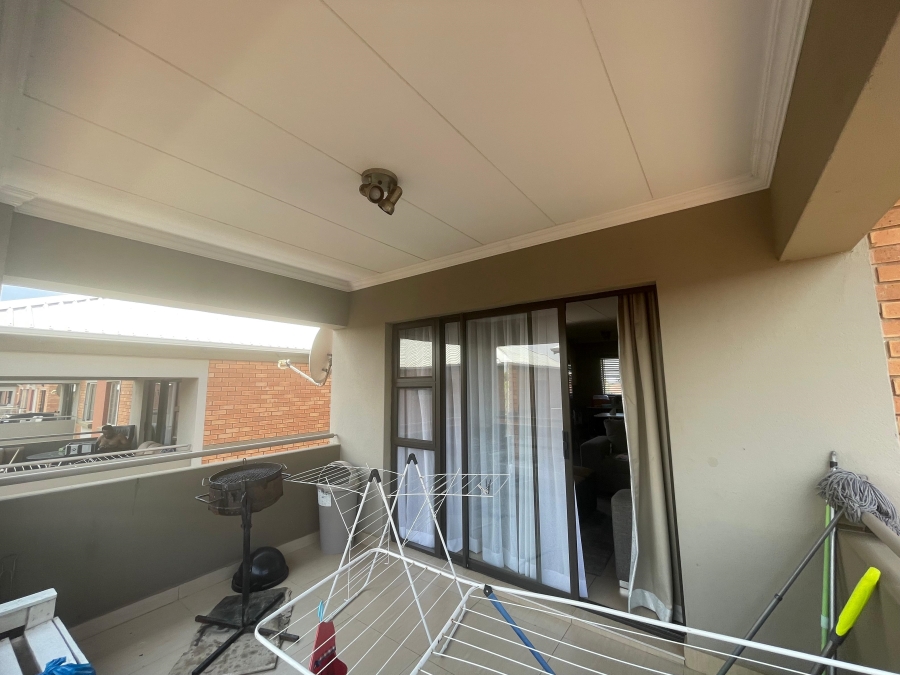 To Let 2 Bedroom Property for Rent in Andeon AH Gauteng