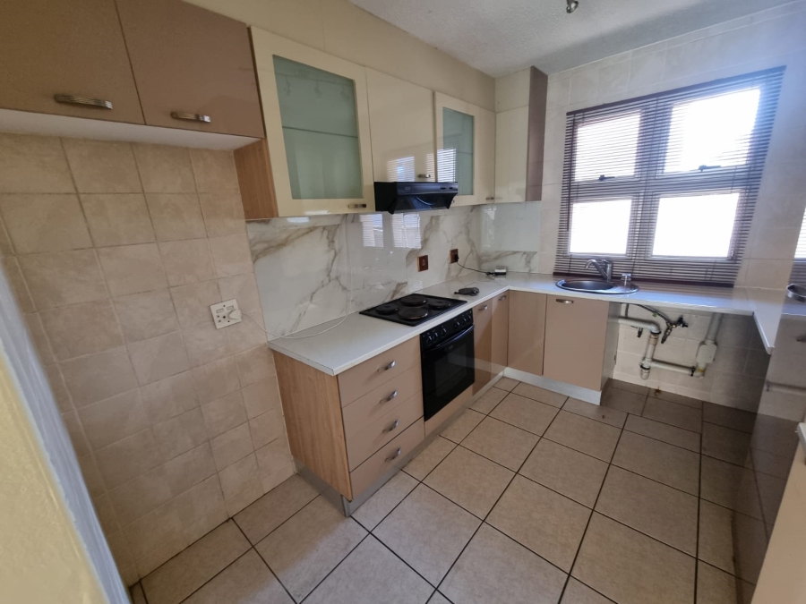 2 Bedroom Property for Sale in Glenanda Gauteng
