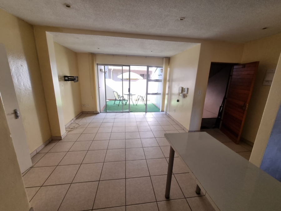 2 Bedroom Property for Sale in Glenanda Gauteng