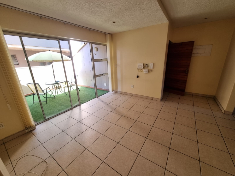 2 Bedroom Property for Sale in Glenanda Gauteng