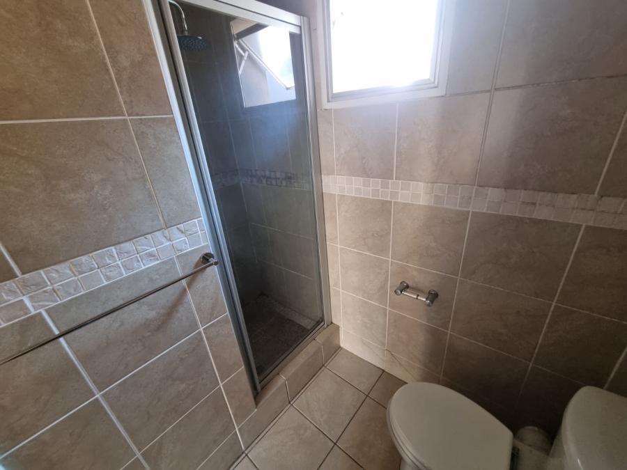 2 Bedroom Property for Sale in Glenanda Gauteng