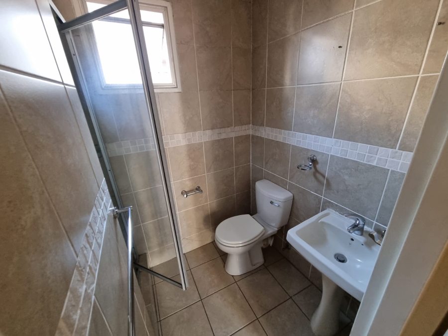 2 Bedroom Property for Sale in Glenanda Gauteng