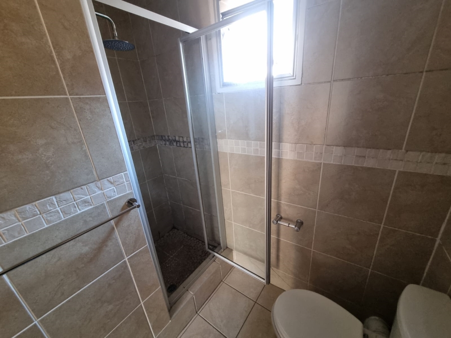 2 Bedroom Property for Sale in Glenanda Gauteng