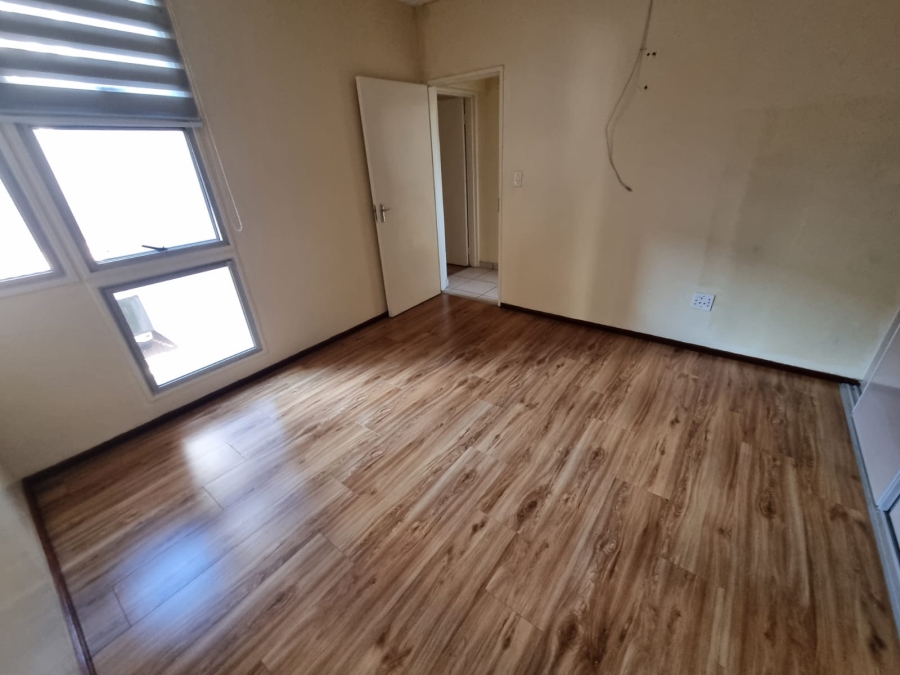 2 Bedroom Property for Sale in Glenanda Gauteng