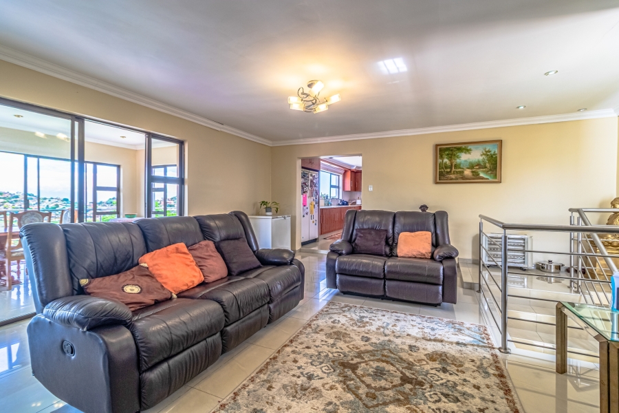 4 Bedroom Property for Sale in Oakdene Gauteng