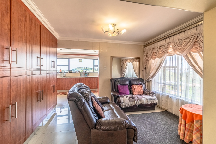 4 Bedroom Property for Sale in Oakdene Gauteng