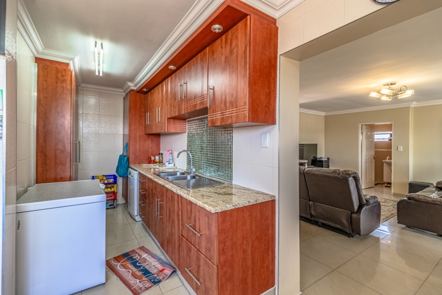4 Bedroom Property for Sale in Oakdene Gauteng
