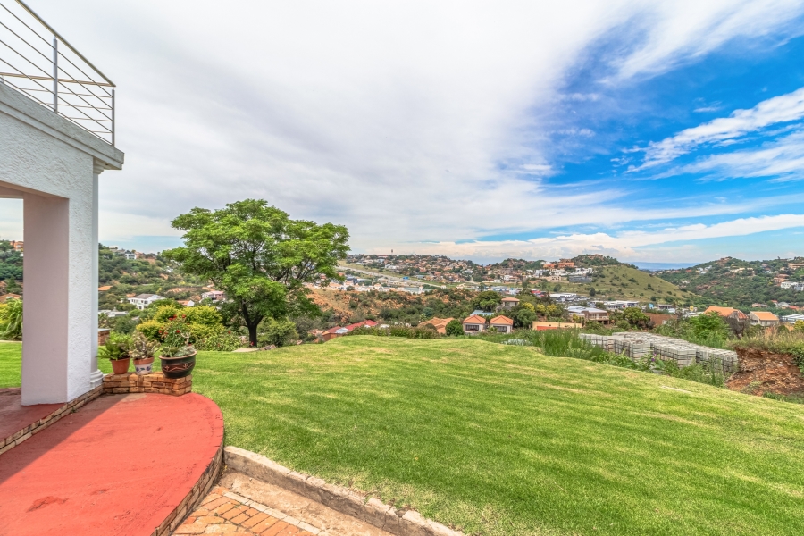 4 Bedroom Property for Sale in Oakdene Gauteng