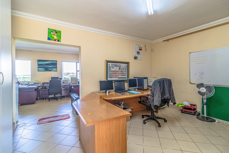 4 Bedroom Property for Sale in Oakdene Gauteng