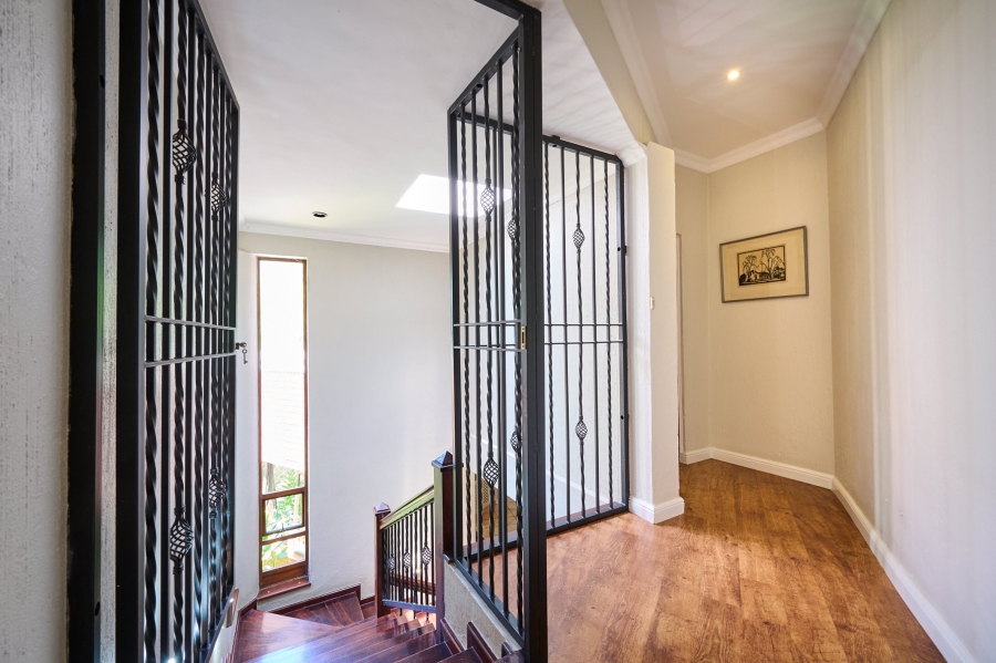 4 Bedroom Property for Sale in Carlswald Gauteng