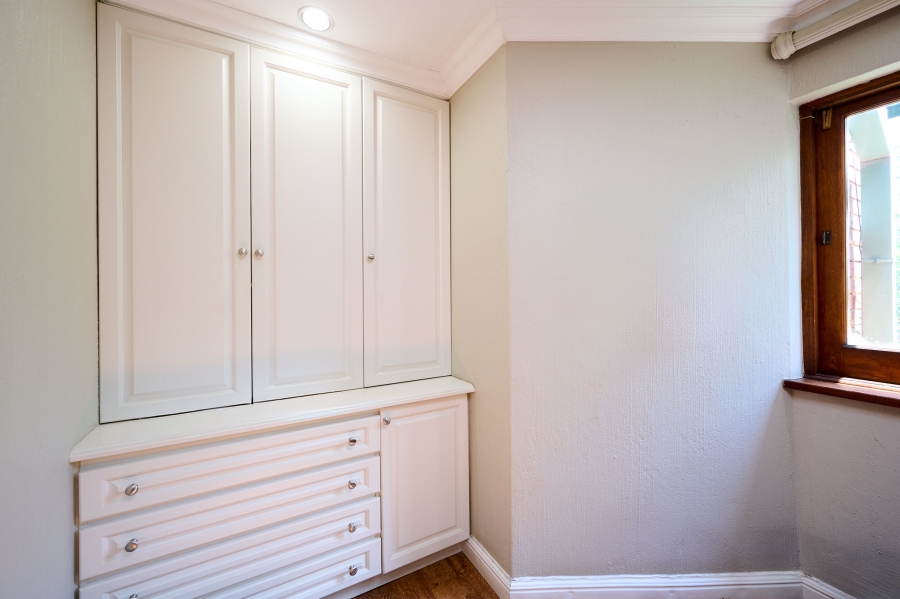 4 Bedroom Property for Sale in Carlswald Gauteng