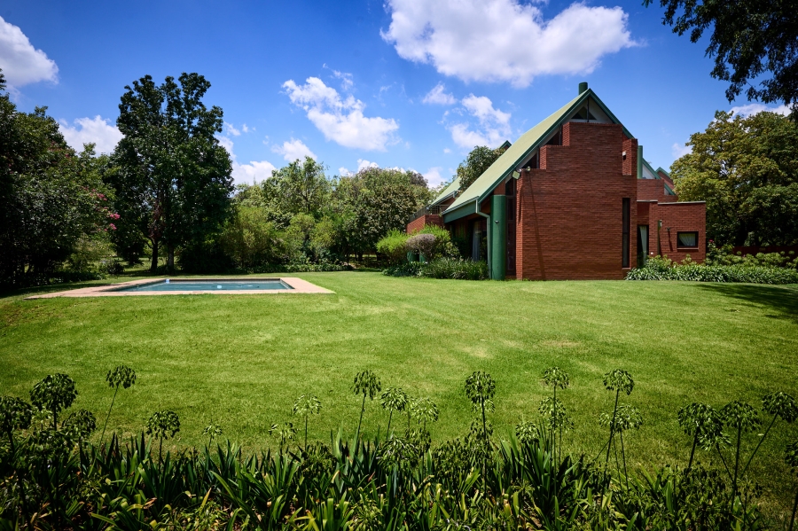 4 Bedroom Property for Sale in Carlswald Gauteng