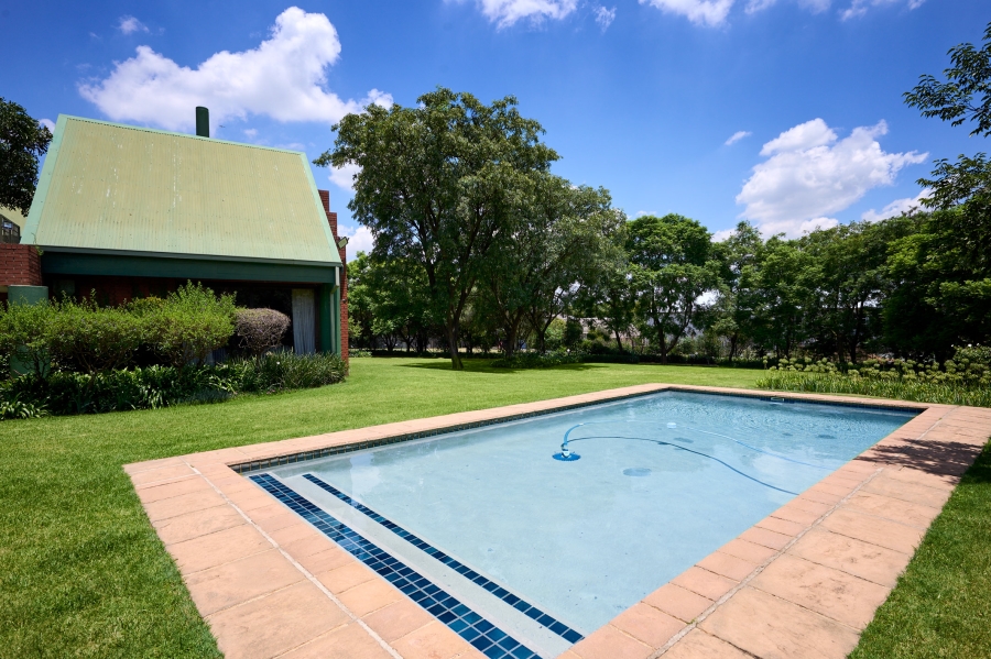 4 Bedroom Property for Sale in Carlswald Gauteng