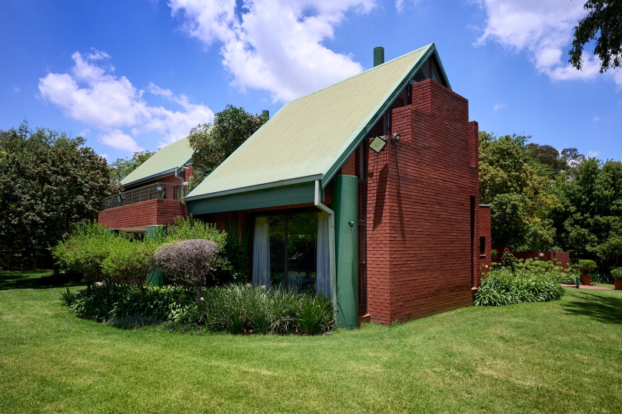 4 Bedroom Property for Sale in Carlswald Gauteng