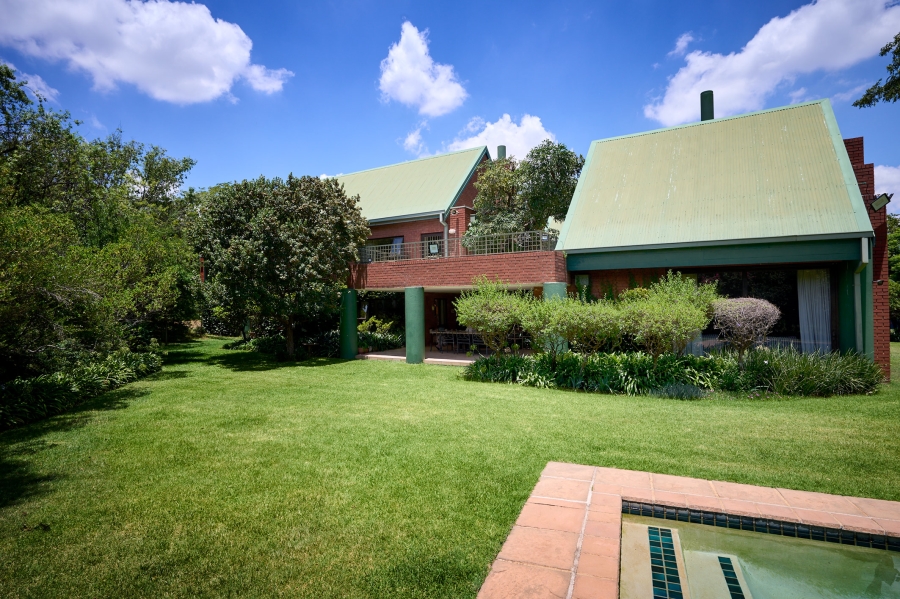 4 Bedroom Property for Sale in Carlswald Gauteng