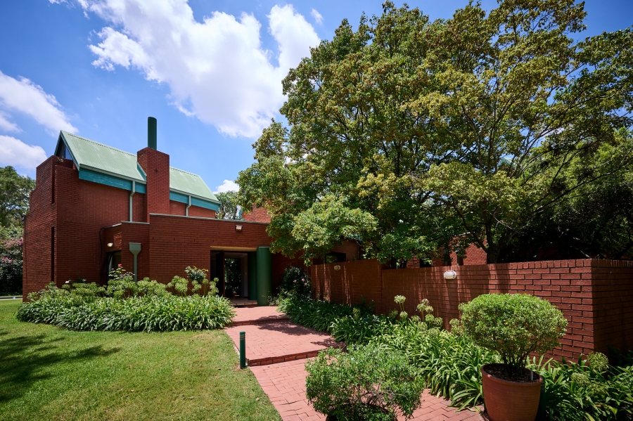 4 Bedroom Property for Sale in Carlswald Gauteng