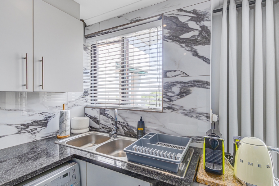 1 Bedroom Property for Sale in Morningside Gauteng