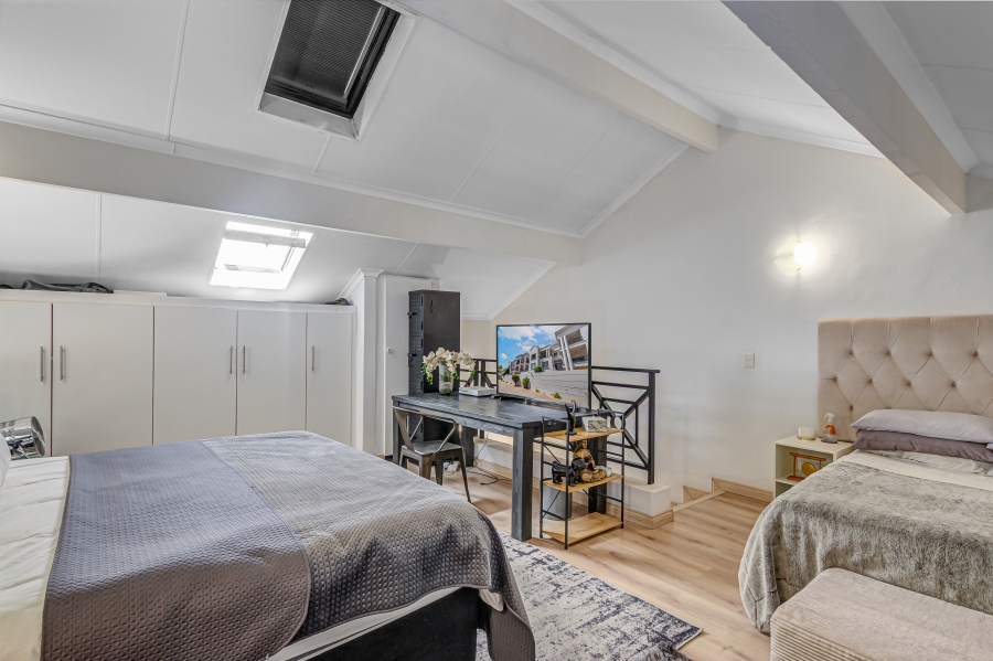 1 Bedroom Property for Sale in Morningside Gauteng