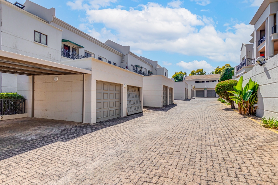 1 Bedroom Property for Sale in Morningside Gauteng