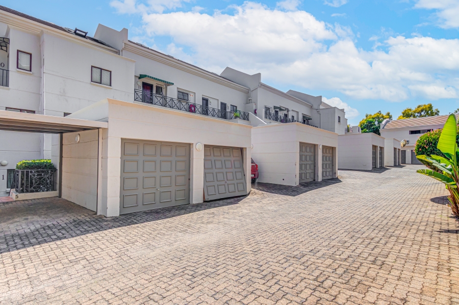 1 Bedroom Property for Sale in Morningside Gauteng