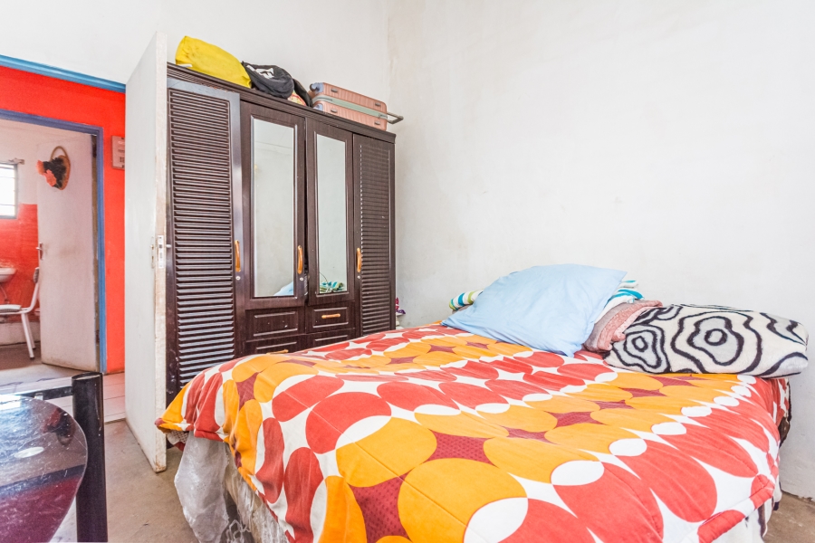 2 Bedroom Property for Sale in Mohlakeng Gauteng