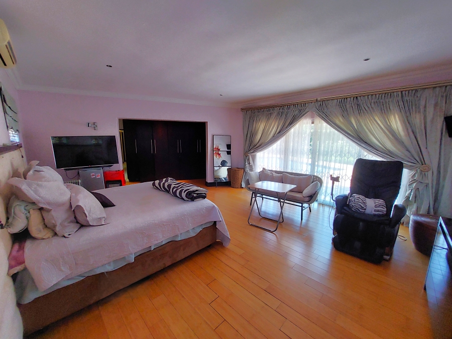 4 Bedroom Property for Sale in Waterkloof Ridge Gauteng