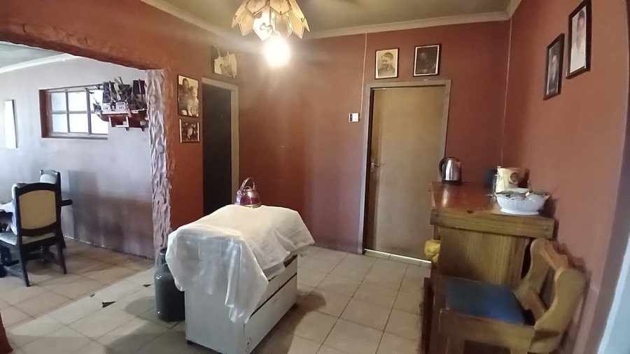 4 Bedroom Property for Sale in Boltonwold Gauteng