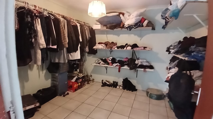 4 Bedroom Property for Sale in Boltonwold Gauteng